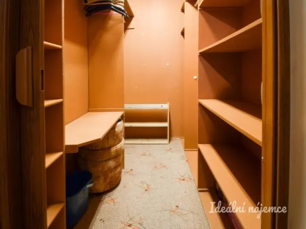 Pronájem bytu 2+1, Ostrava - Bělský Les, Dr. Šavrdy, 46 m2