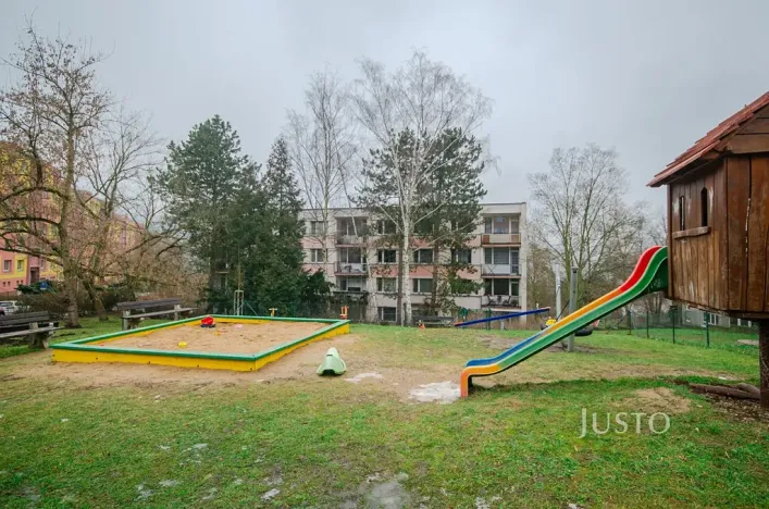 Pronájem bytu 1+1, Ústí nad Labem, Tolstého, 44 m2