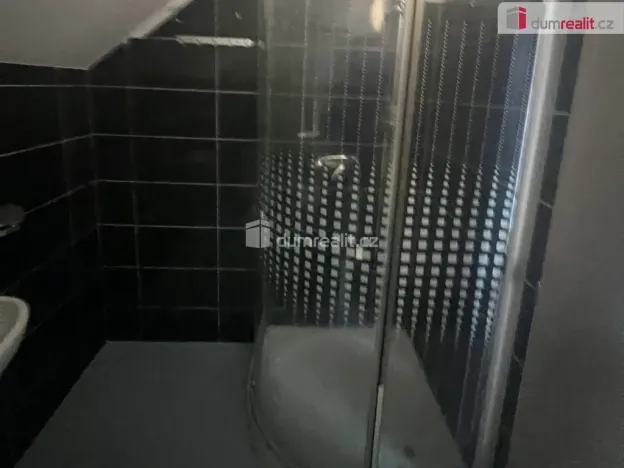 Pronájem atypického bytu, Praha, Zenklova, 17 m2