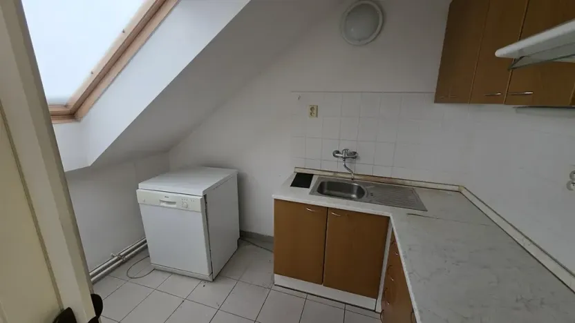 Pronájem kanceláře, Brno, Bieblova, 273 m2