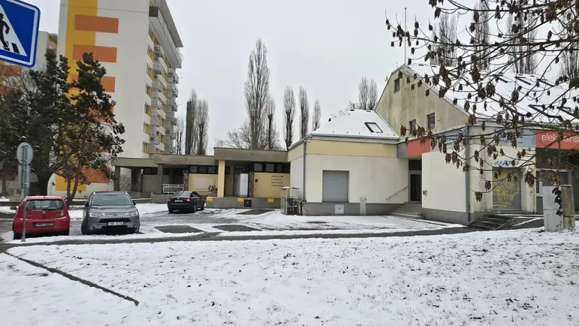 Pronájem kanceláře, Brno, Bieblova, 458 m2