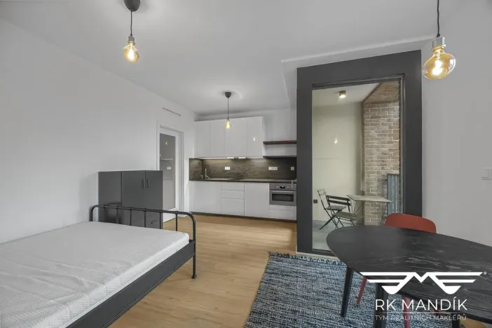 Pronájem bytu 1+kk, Praha - Smíchov, U Lihovaru, 28 m2