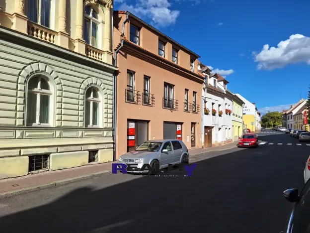 Pronájem bytu 1+kk, Žatec, Tyršova, 29 m2