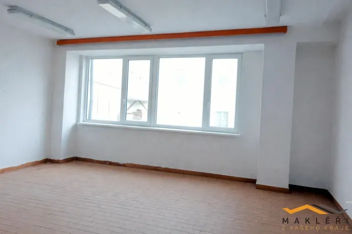 Pronájem skladu, Úsobí, 103 m2
