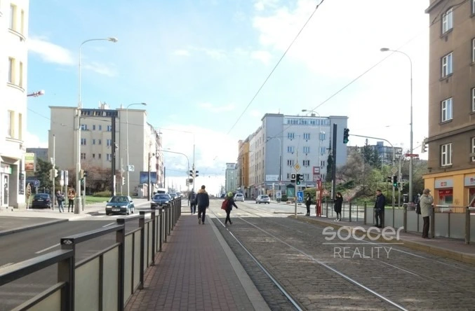 Pronájem bytu 1+kk, Praha - Žižkov, Jeseniova, 16 m2