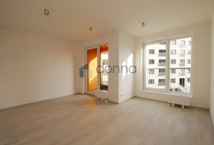 Pronájem bytu 1+kk, Praha, Ke kříži, 33 m2