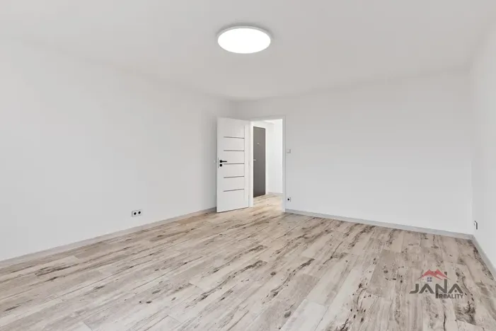 Prodej bytu 3+1, Mělnické Vtelno, Sídliště Střed, 107 m2