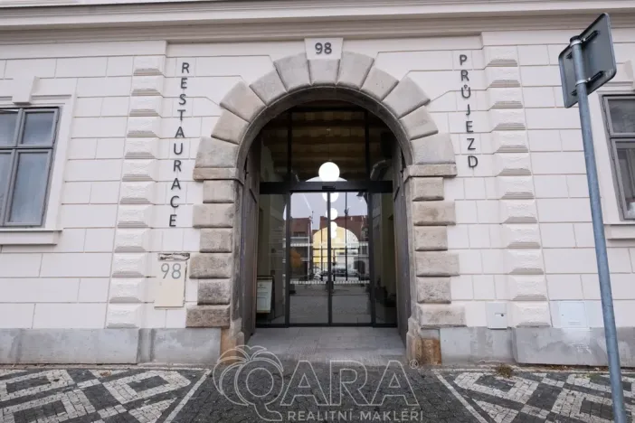 Pronájem obchodního prostoru, Brandýs nad Labem-Stará Boleslav - Brandýs nad Labem, Masarykovo náměstí, 92 m2