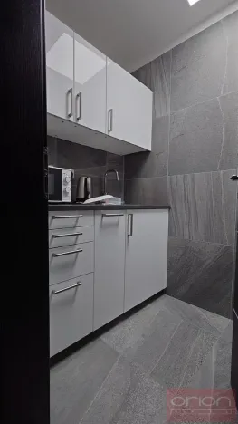 Pronájem kanceláře, Praha - Stodůlky, Prusíkova, 24 m2