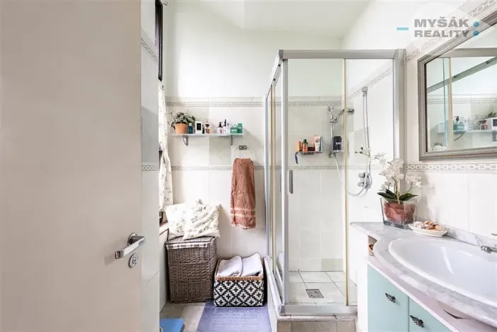 Prodej bytu 3+1, Praha - Nové Město, Vyšehradská, 102 m2