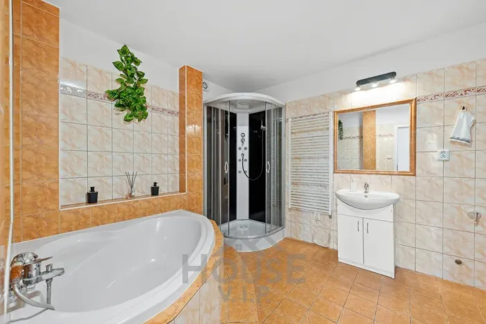 Prodej bytu 3+1, Roudnice nad Labem, Kratochvílova, 108 m2