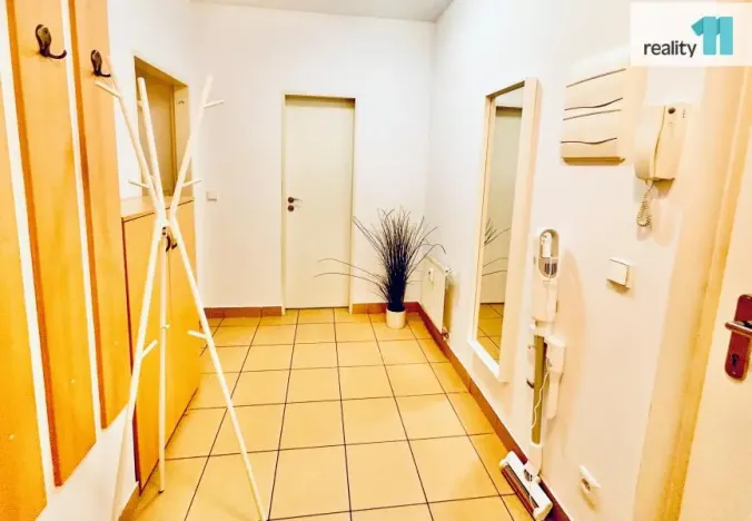 Pronájem bytu 1+kk, Praha - Michle, Pod Bohdalcem I, 50 m2