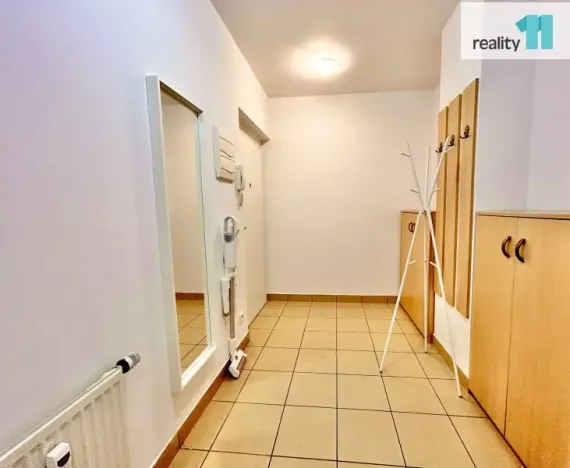 Pronájem bytu 1+kk, Praha - Michle, Pod Bohdalcem I, 50 m2