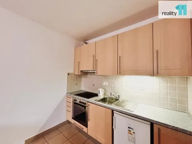 Pronájem bytu 1+kk, Praha - Michle, Pod Bohdalcem I, 50 m2