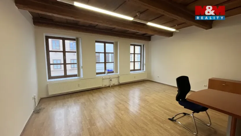 Pronájem kanceláře, Jihlava, Husova, 48 m2