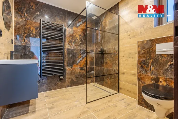 Prodej rodinného domu, Děčín - Děčín XIII-Loubí, Loubská, 190 m2