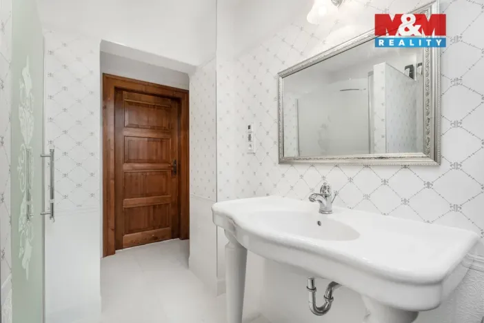 Prodej rodinného domu, Libčice nad Vltavou, Letecká, 200 m2