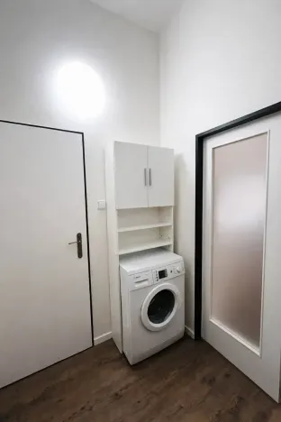 Pronájem bytu 2+kk, Praha, Bělohorská, 55 m2