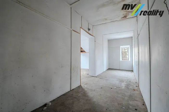 Prodej obchodního prostoru, Český Dub, Husova, 996 m2