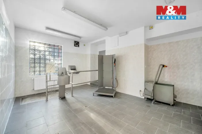 Pronájem obchodního prostoru, Červený Kostelec, Sokolská, 726 m2