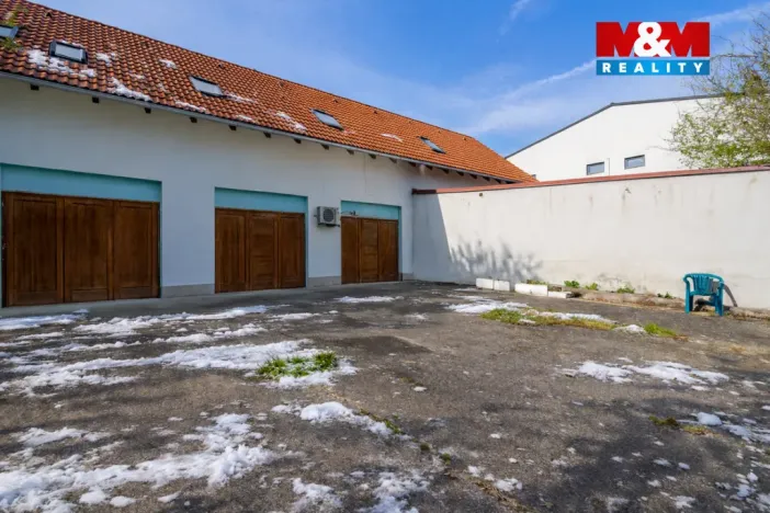 Prodej obchodního prostoru, České Velenice, třída Čsl. legií, 80 m2