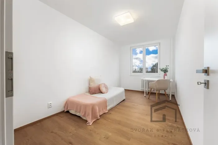 Pronájem bytu 4+kk, Praha - Modřany, Levského, 73 m2