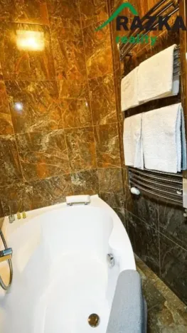 Prodej bytu 2+1, Karlovy Vary, Moravská, 50 m2