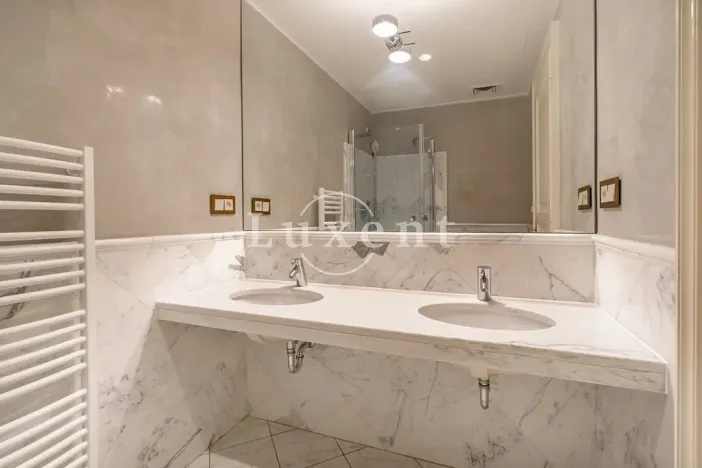 Pronájem bytu 3+1, Praha - Josefov, Pařížská, 138 m2