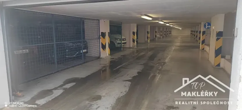 Prodej garážového stání, Praha - Modřany, Plovdivská, 14 m2