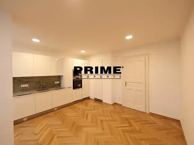 Pronájem bytu 2+1, Praha - Josefov, Široká, 75 m2