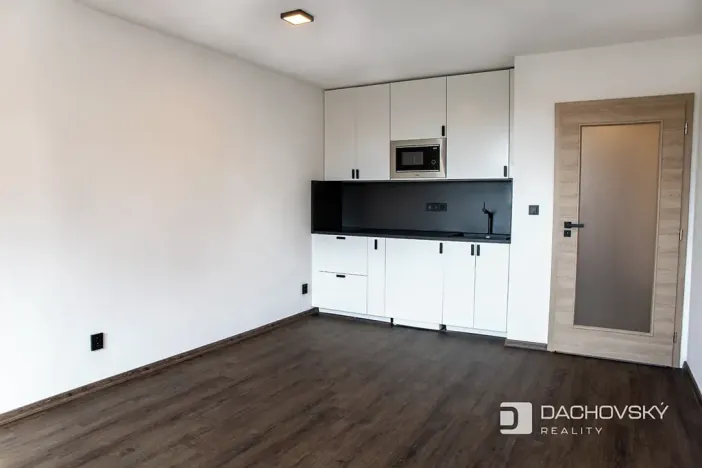 Prodej bytu 1+kk, Pardubice, Lidmily Malé, 30 m2