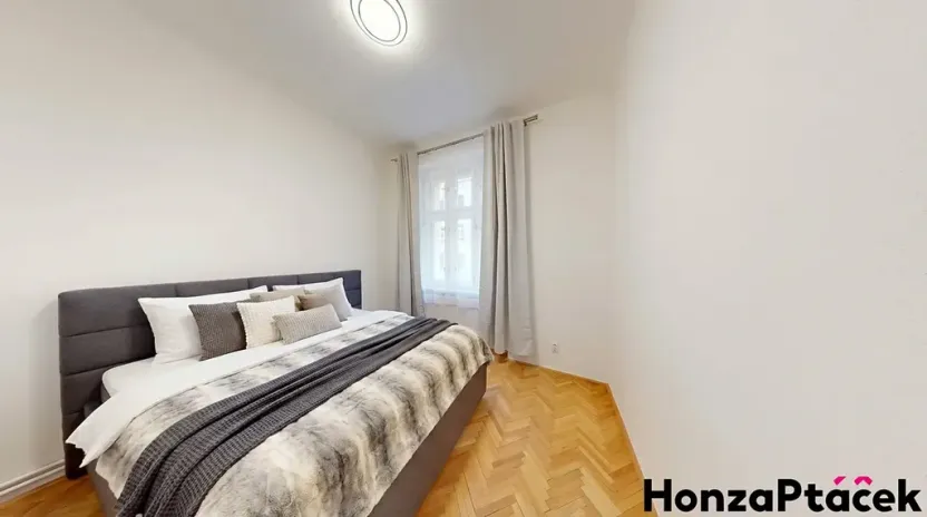 Pronájem bytu 2+kk, Praha - Holešovice, Schnirchova, 63 m2