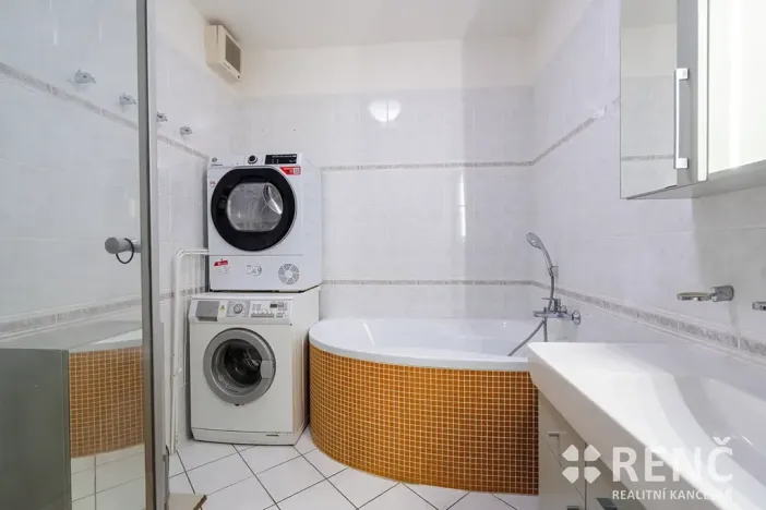 Pronájem bytu 3+kk, Brno, Majdalenky, 82 m2