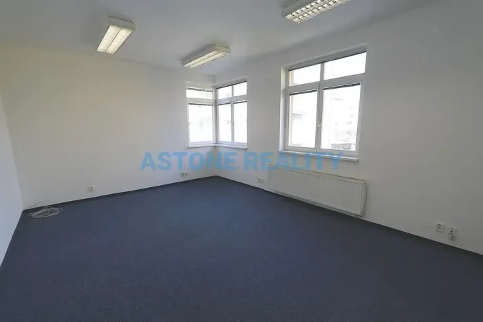 Pronájem kanceláře, Praha - Hloubětín, Klánovická, 78 m2
