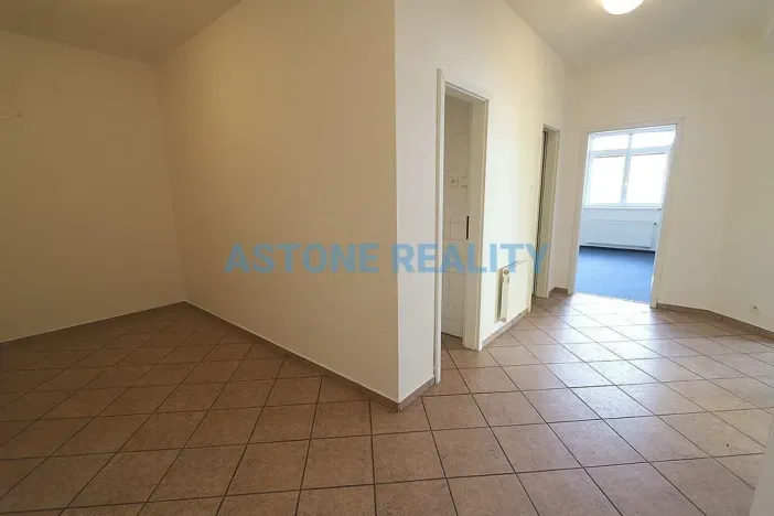 Pronájem kanceláře, Praha - Hloubětín, Klánovická, 78 m2