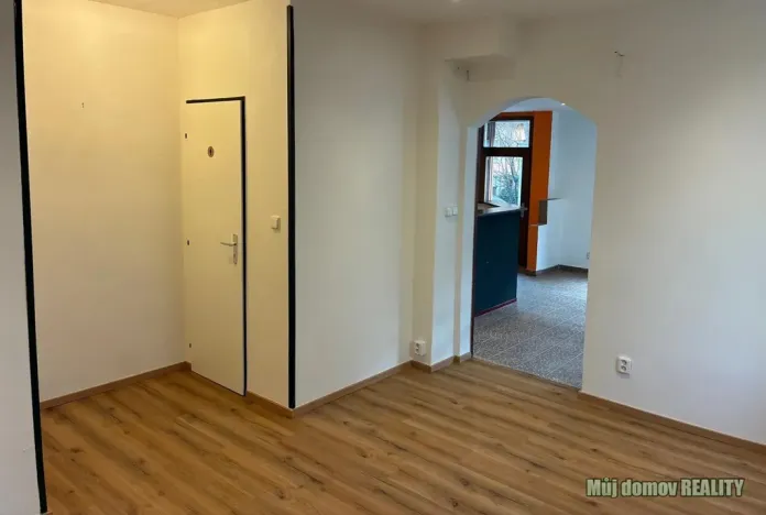 Pronájem obchodního prostoru, Praha - Záběhlice, Střimelická, 141 m2