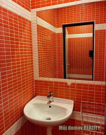 Pronájem obchodního prostoru, Praha - Záběhlice, Střimelická, 141 m2