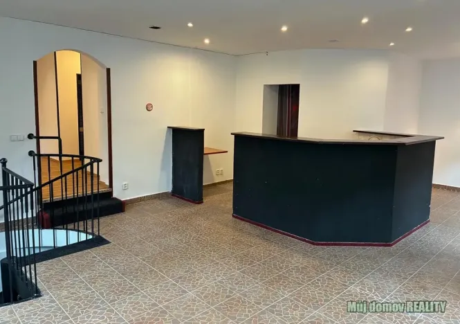 Pronájem obchodního prostoru, Praha - Záběhlice, Střimelická, 141 m2