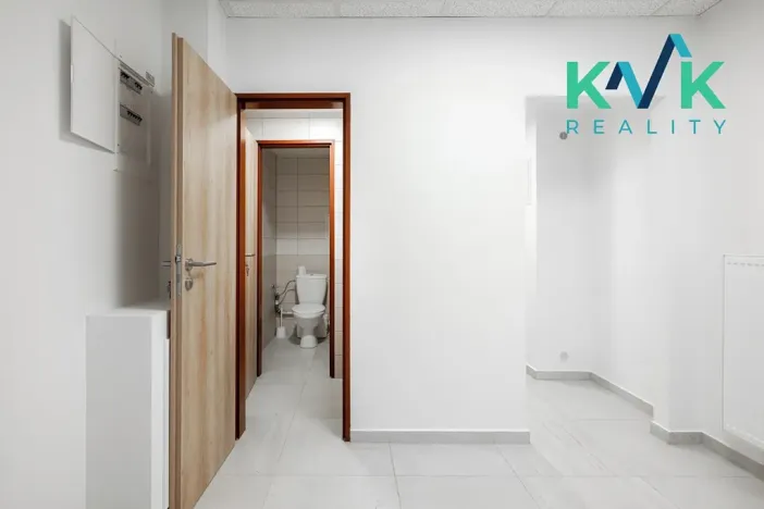 Prodej kanceláře, Karlovy Vary, Spálená, 92 m2