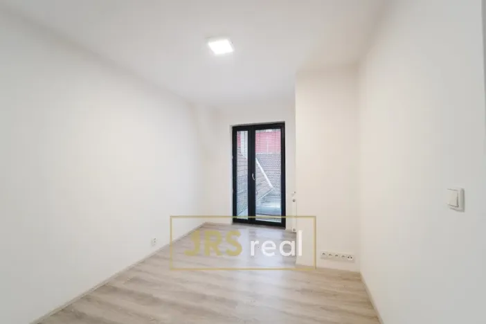 Prodej komerční nemovitosti, Hovorany, 141 m2