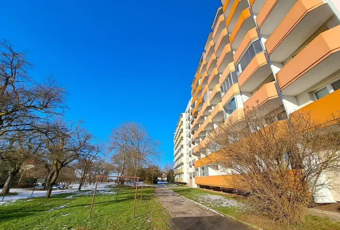 Pronájem bytu 1+kk, Otrokovice, J. Valčíka, 30 m2