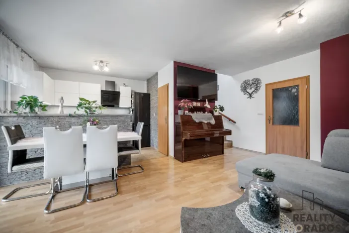 Prodej rodinného domu, Hrochův Týnec, Zámecká, 126 m2