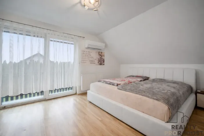 Prodej rodinného domu, Hrochův Týnec, Zámecká, 126 m2