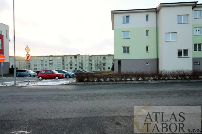 Pronájem bytu 1+kk, Tábor, U Areálu, 30 m2