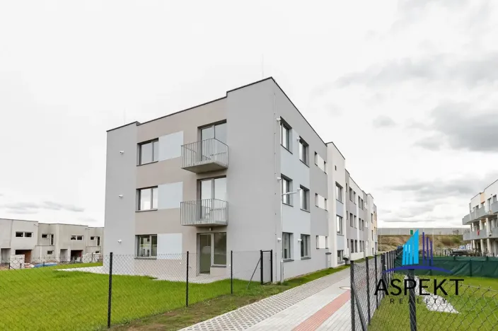 Pronájem bytu 2+kk, Praha, Formanská, 42 m2