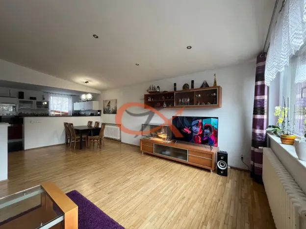 Prodej rodinného domu, Vlčková, 237 m2