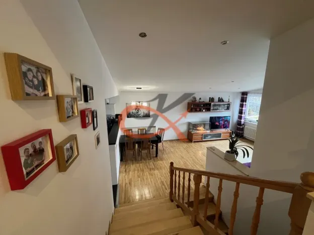 Prodej rodinného domu, Vlčková, 237 m2