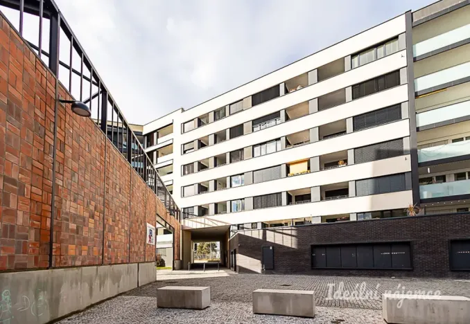 Pronájem bytu 2+kk, Praha, Jankovcova, 55 m2