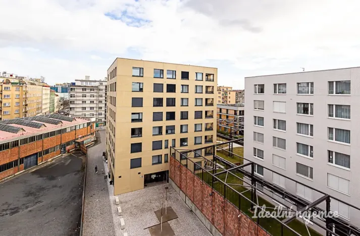 Pronájem bytu 2+kk, Praha, Jankovcova, 55 m2