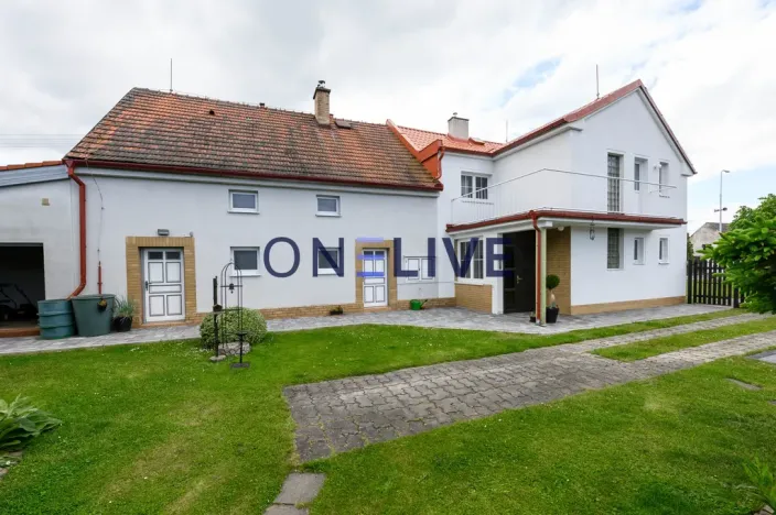 Prodej rodinného domu, Loza, 160 m2